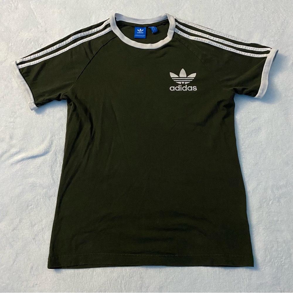Vintage Fitted adidas three stripe tee shirt like balenciaga